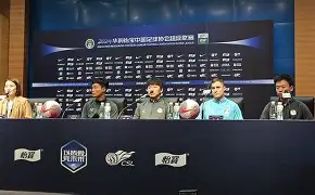 Jiuyou Sports-包含橄榄球夜战：塞北天虎队读秒扳平闽南霹雳队，主帅临场妙招年轻人站出来了的词条